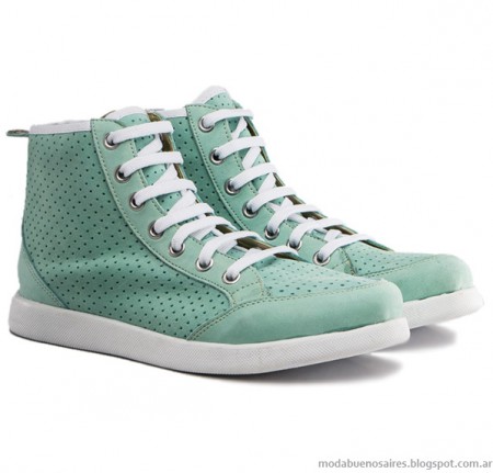 Zapatilla deportiva con cordones 25.99€